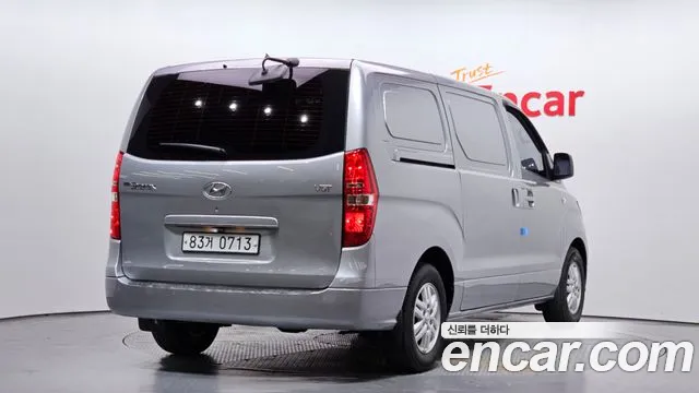 Hyundai Starex 2019 — фото 2
