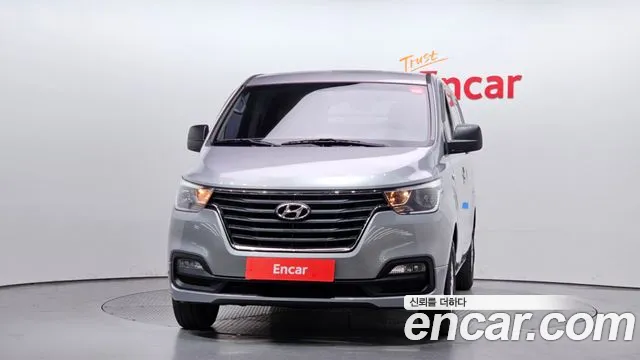 Hyundai Starex 2019 — фото 3