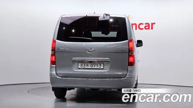 Hyundai Starex 2019 — фото 4