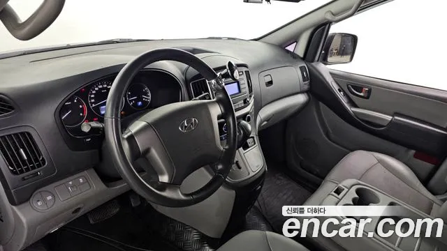 Hyundai Starex 2019 — фото 7