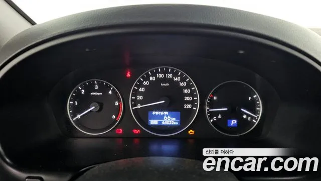 Hyundai Starex 2019 — фото 8