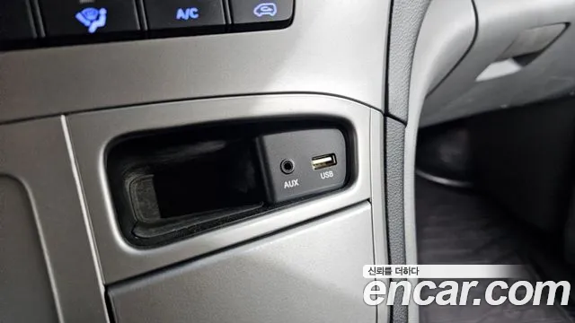 Hyundai Starex 2019 — фото 13