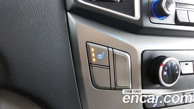 Hyundai Starex 2019 — фото 17