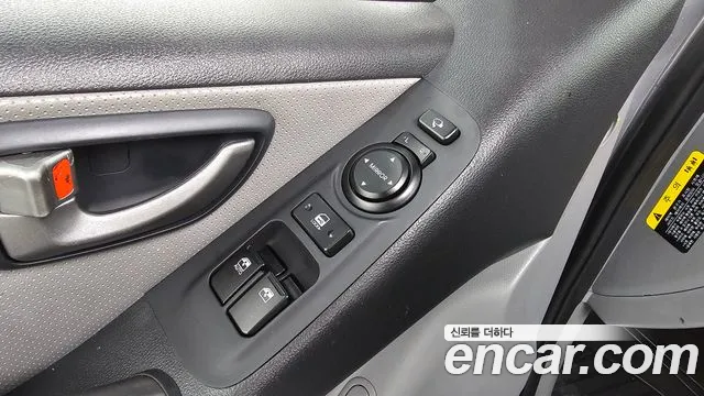 Hyundai Starex 2019 — фото 20