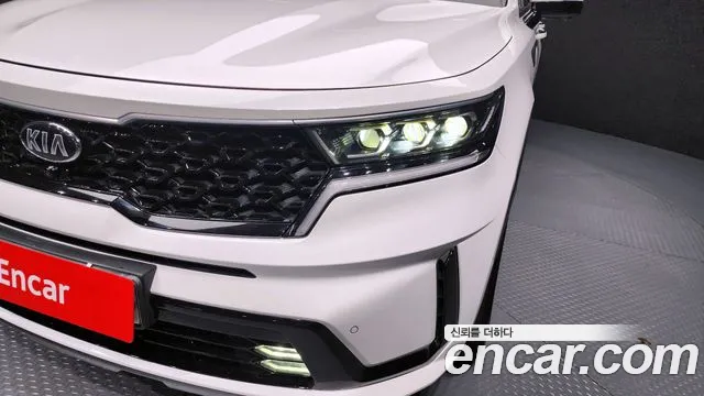 Kia Sorento 2021 — фото 8