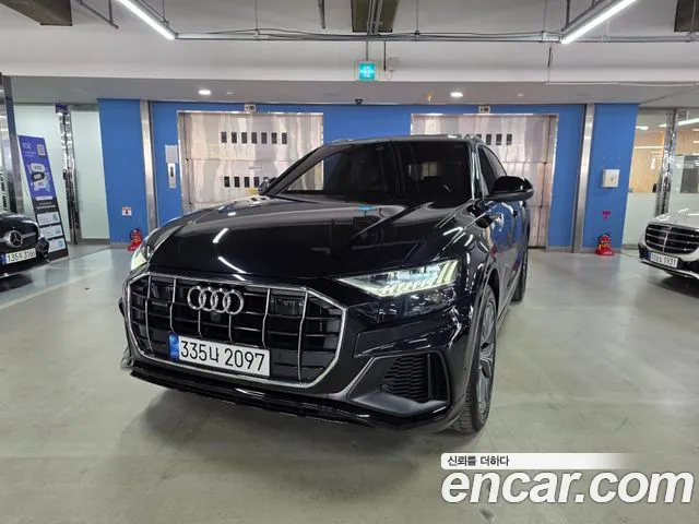Audi Q8 2021 — фото 3