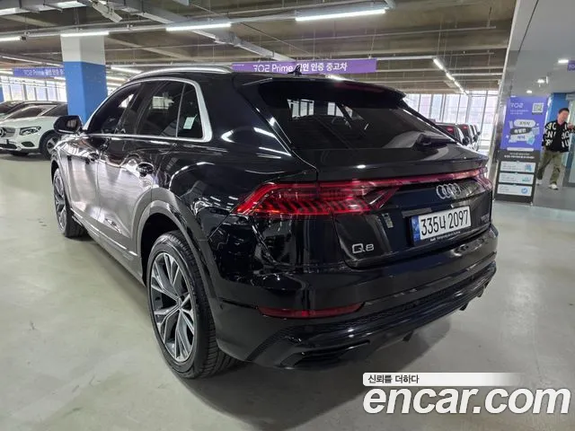 Audi Q8 2021 — фото 20