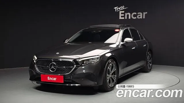 Mercedes-Benz E-Class 2025 — фото 1
