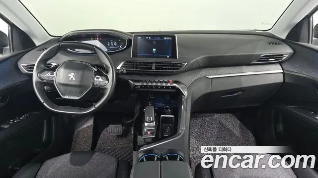Peugeot 5008 2020 — фото 10