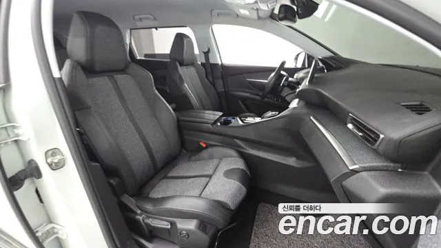 Peugeot 5008 2020 — фото 17