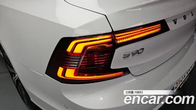 Volvo S90 2022 — фото 9