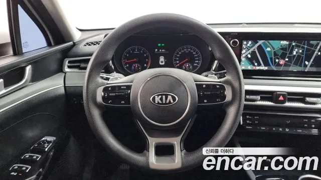 Kia K5 2021 — фото 12