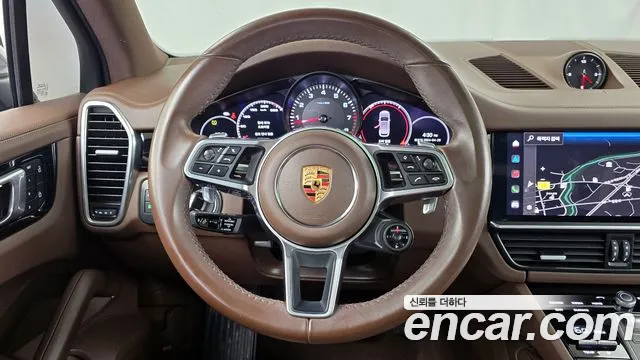 Porsche Cayenne 2022 — фото 19