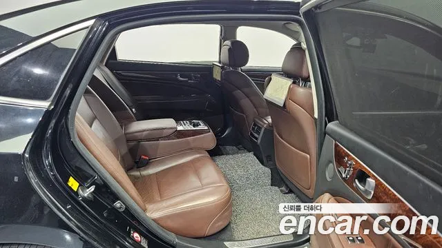 Hyundai Equus 2015 — фото 12