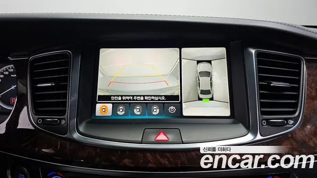 Hyundai Equus 2015 — фото 15