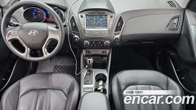 Hyundai Tucson 2015 — фото 10