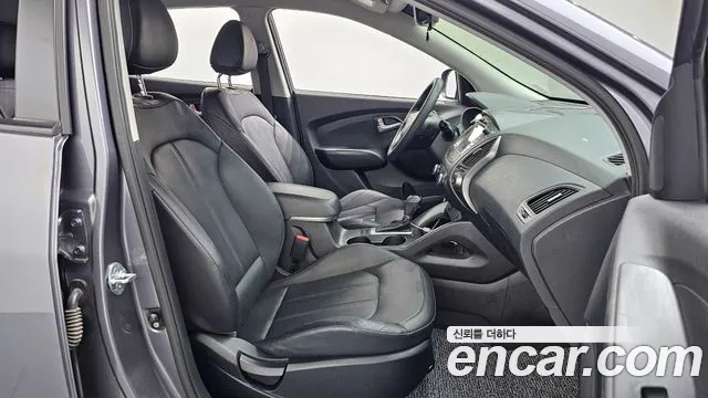 Hyundai Tucson 2015 — фото 17