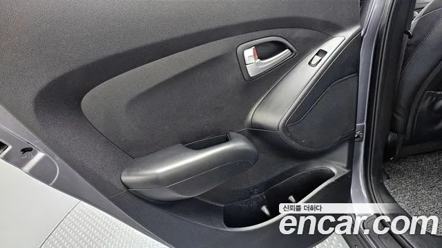 Hyundai Tucson 2015 — фото 15