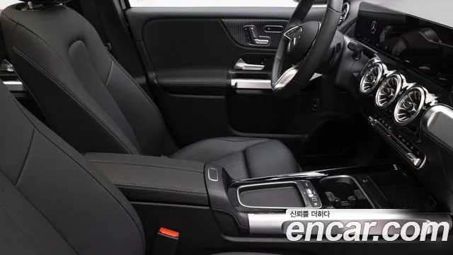 Mercedes-Benz EQB 2026 — фото 18