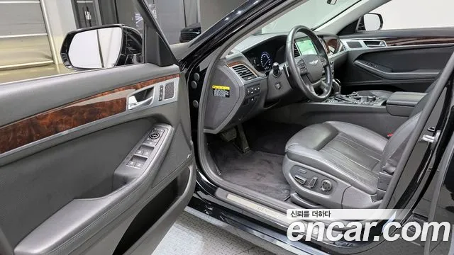 Hyundai Genesis 2016 — фото 13