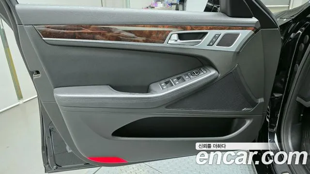 Hyundai Genesis 2016 — фото 14