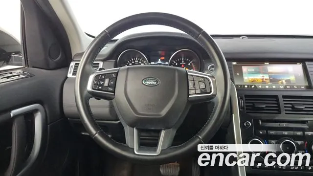 Land Rover Discovery Sport 2018 — фото 19