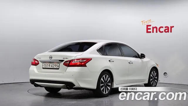 Nissan Altima 2017 — фото 2