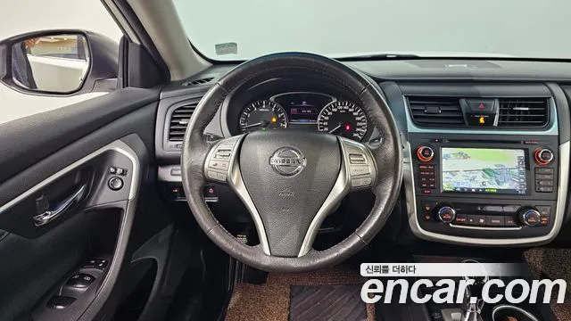Nissan Altima 2017 — фото 13