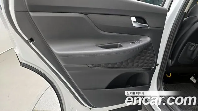 Hyundai Santafe 2021 — фото 15