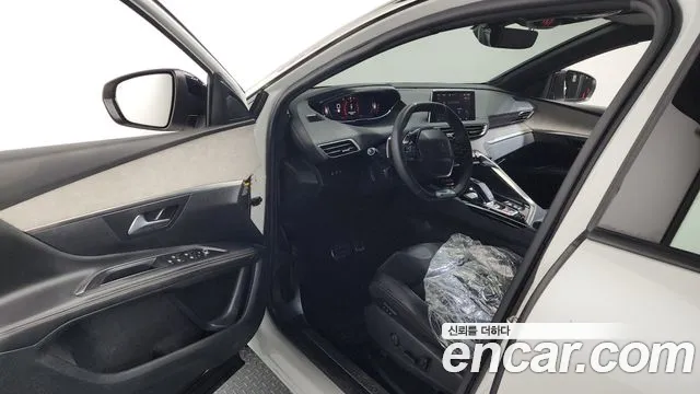 Peugeot 5008 2022 — фото 13