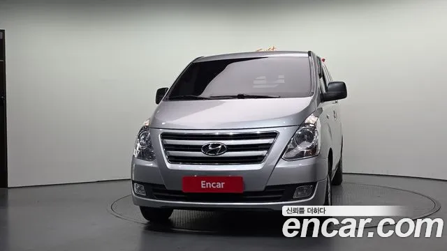 Hyundai Starex 2017 — фото 3