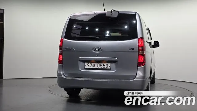Hyundai Starex 2017 — фото 4