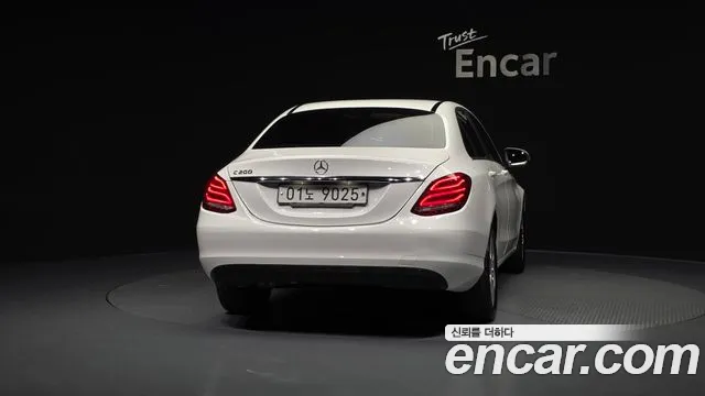 Mercedes-Benz C-Class 2017 — фото 4