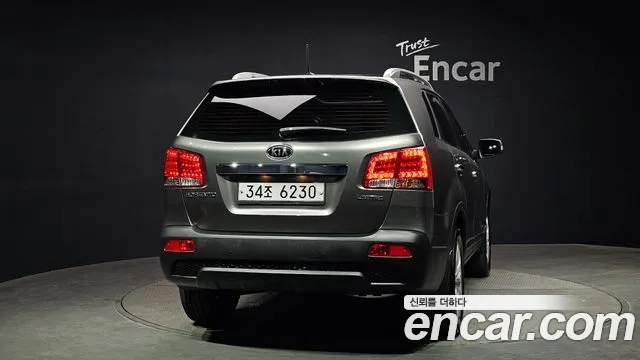 Kia Sorento 2012 — фото 4