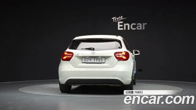 Mercedes-Benz A-Class 2018 — фото 4
