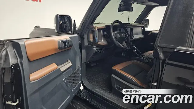 Ford Bronco 2023 — фото 12