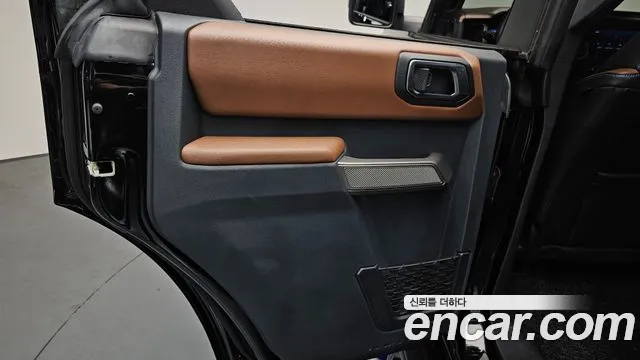 Ford Bronco 2023 — фото 14