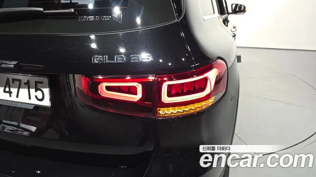 Mercedes-Benz GLB-Class 2022 — фото 9
