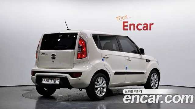 Kia Soul 2012 — фото 2