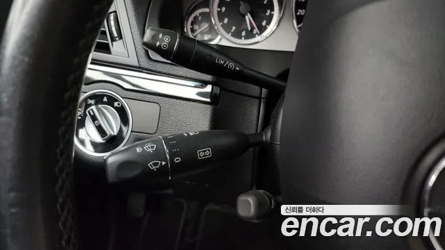 Mercedes-Benz E-Class 2011 — фото 19