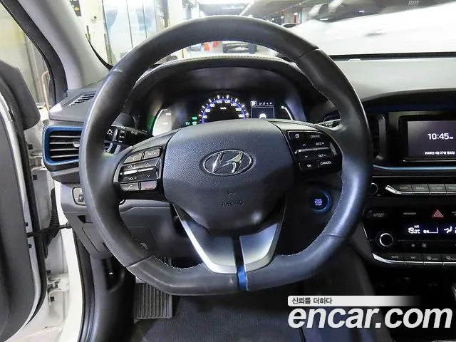 Hyundai Ioniq 2017 — фото 8
