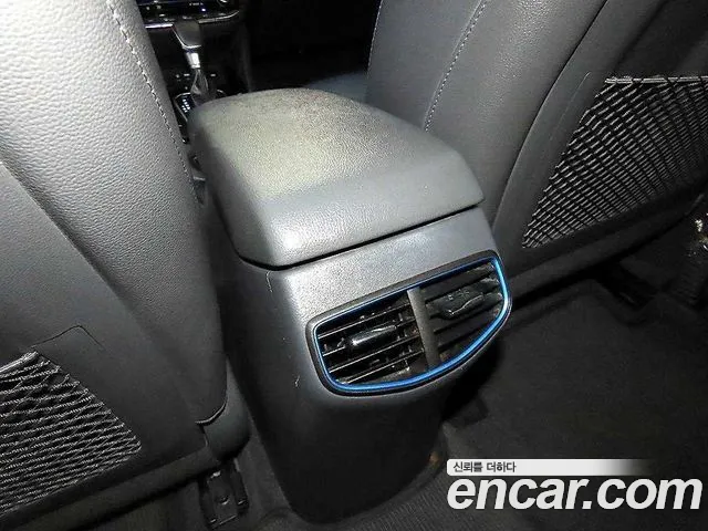 Hyundai Ioniq 2017 — фото 15