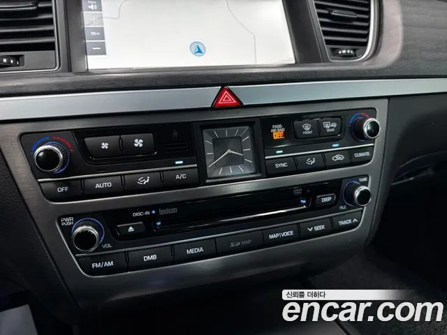 Hyundai Genesis 2016 — фото 16