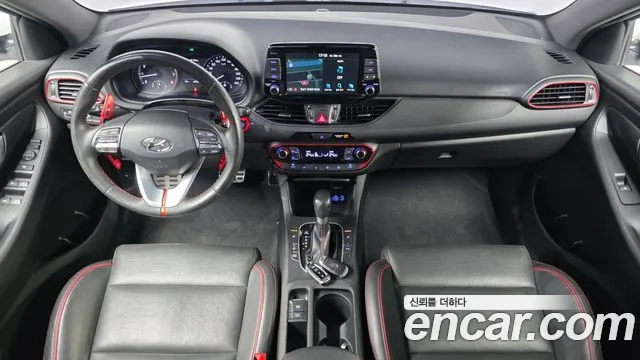 Hyundai i30 2018 — фото 10
