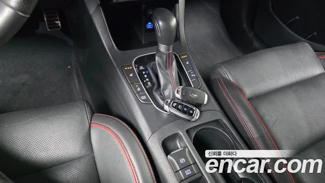Hyundai i30 2018 — фото 12