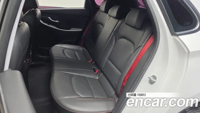 Hyundai i30 2018 — фото 16