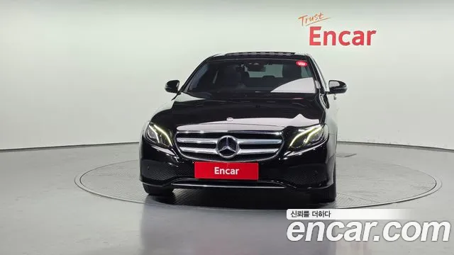 Mercedes-Benz E-Class 2018 — фото 3