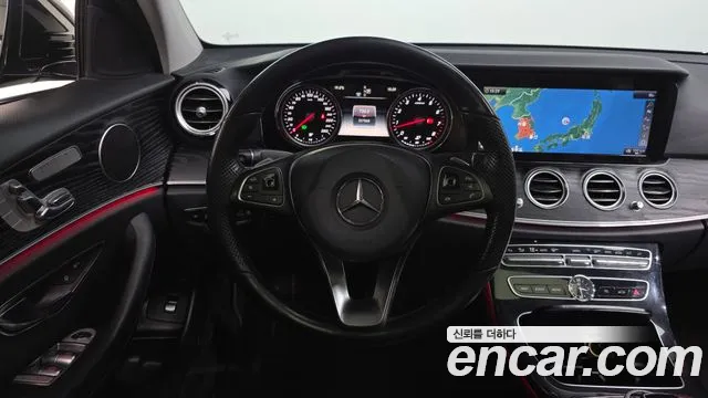 Mercedes-Benz E-Class 2018 — фото 13