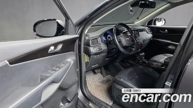 Kia Sorento 2018 — фото 10