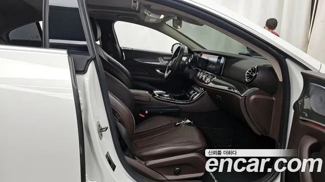 Mercedes-Benz CLS-Class 2019 — фото 17